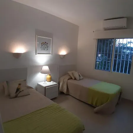 Bed And Breakfast On The Beach 2 *