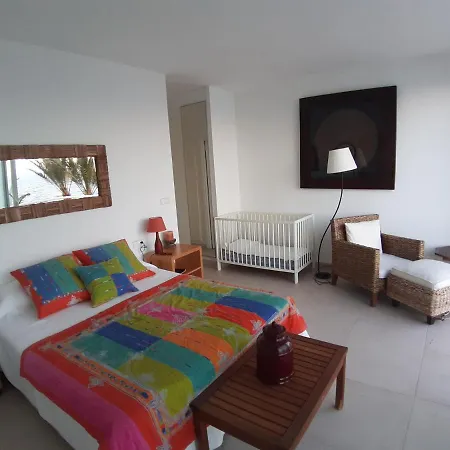 فندق مبيت وإفطار Bed And Breakfast On The Beach 2 *
